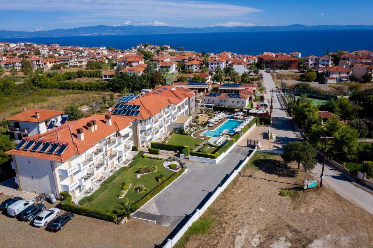 Lagaria Hotel Afytos Exterior photo